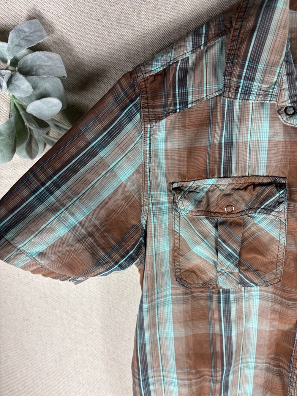 Prana > Brown and Teal Plaid Short-Sleeve Button-Down Shirt Medium - Picture 5 of 8
